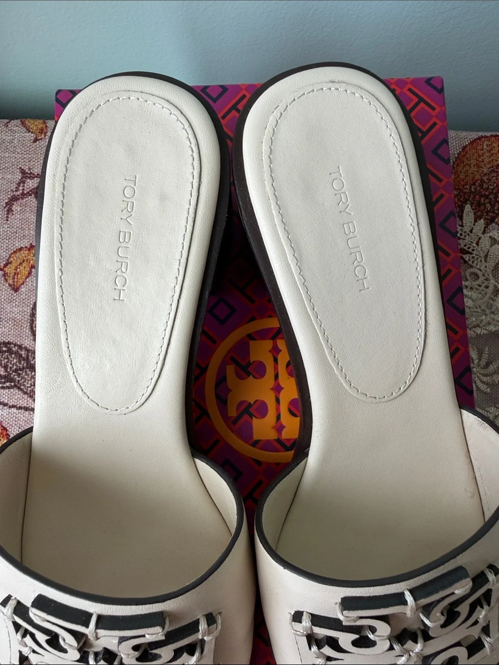 Tory Burch Cream Logo Cutout Slide Sandals